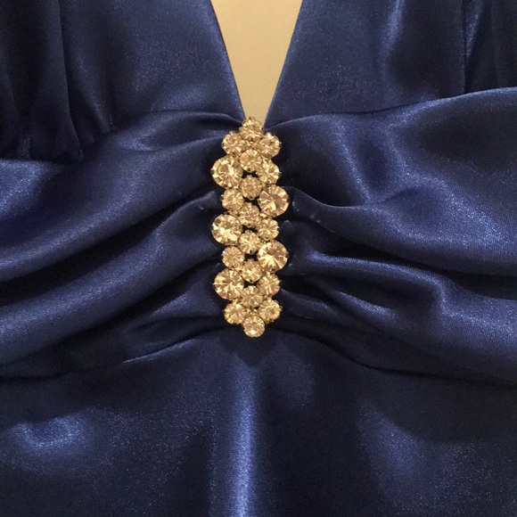 Cache gown size 6 - Picture 3 of 7